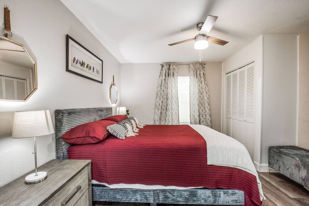 Photo of Bedroom in Houston