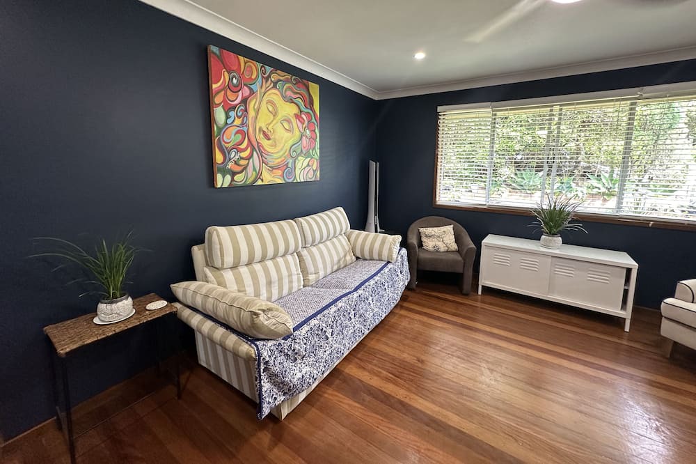 Photo of Livingroom in Clunes