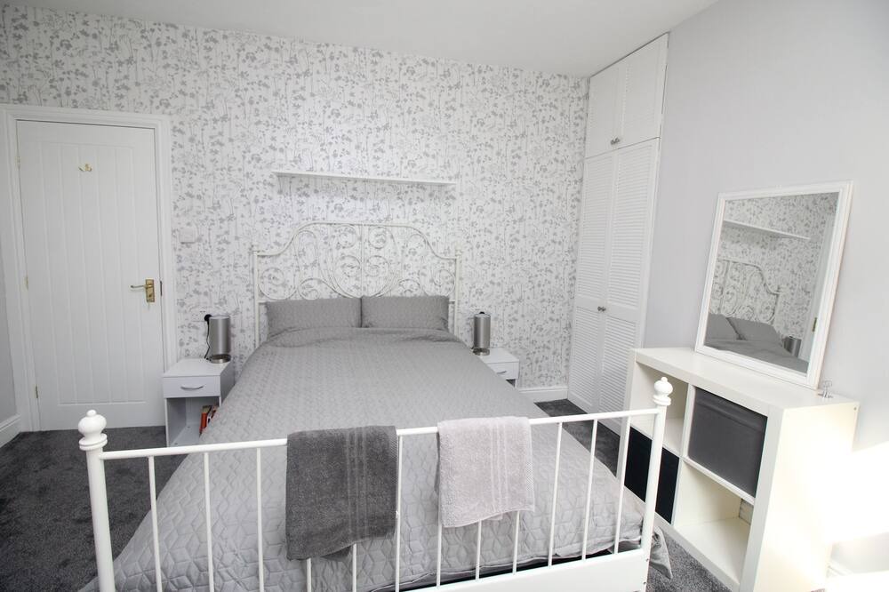 Photo of Bedroom in Morley