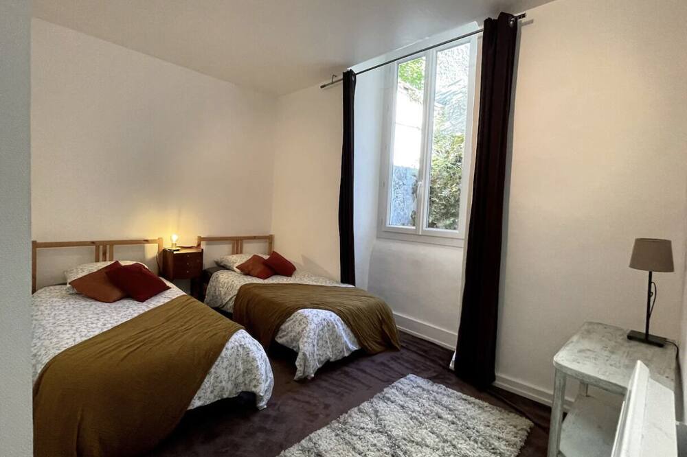 Photo of Bedroom in Eaux-Bonnes