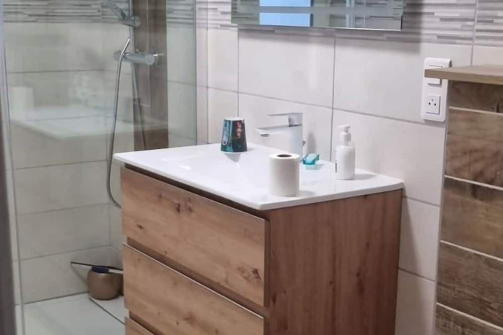 Photo of Bathroom in Pouilly