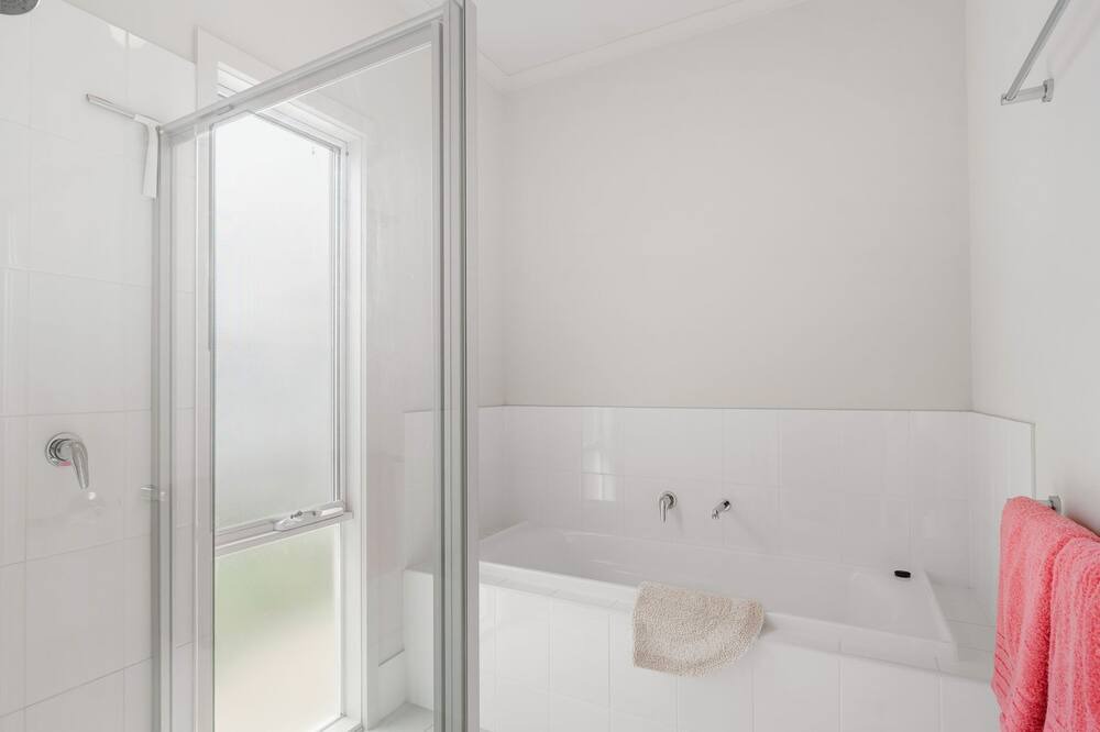 Photo of Bathroom in Goolwa