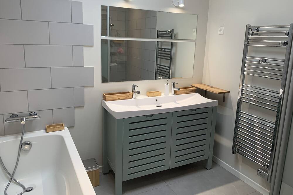 Photo of Bathroom in Bouaye