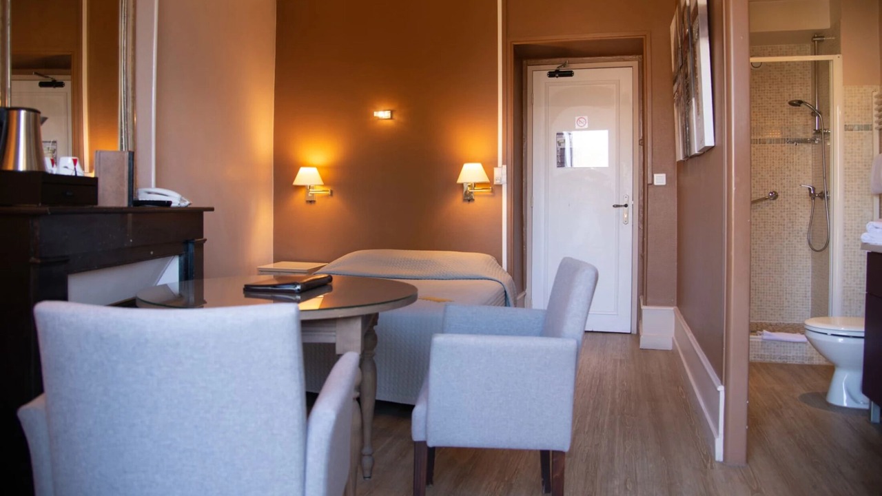 Photo of Bedroom in Aix-les-Bains City Center
