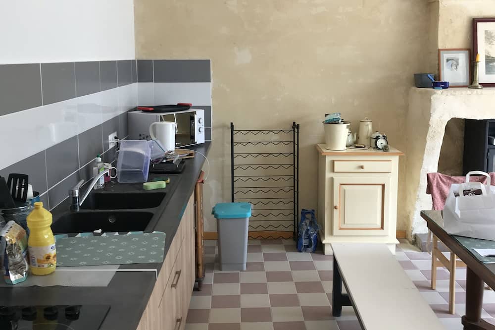 Photo of Kitchen in Bourg-sur-Gironde