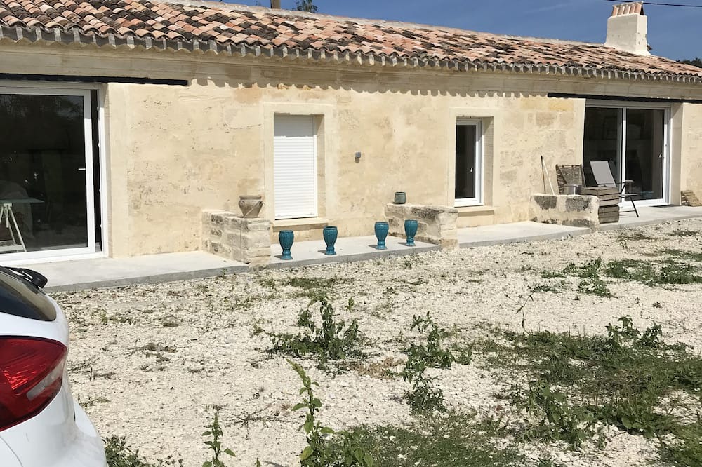 Photo of Outdoor in Bourg-sur-Gironde