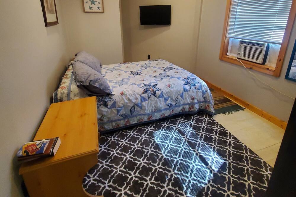 Photo of Bedroom in Montgomery