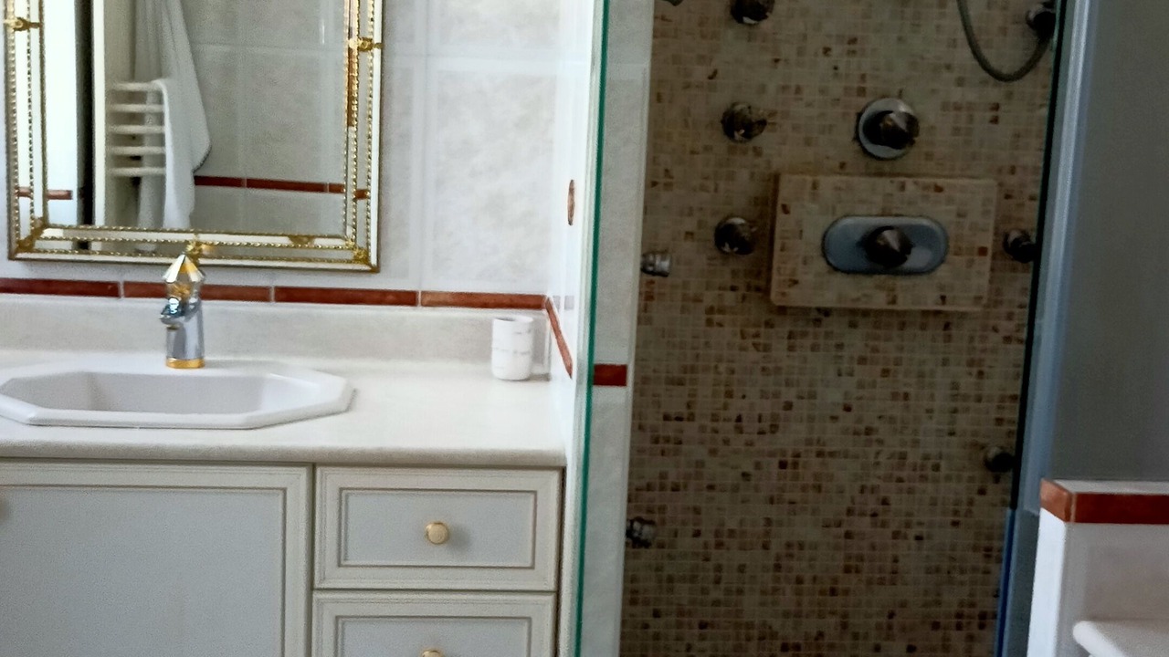 Photo of Bathroom in Auray