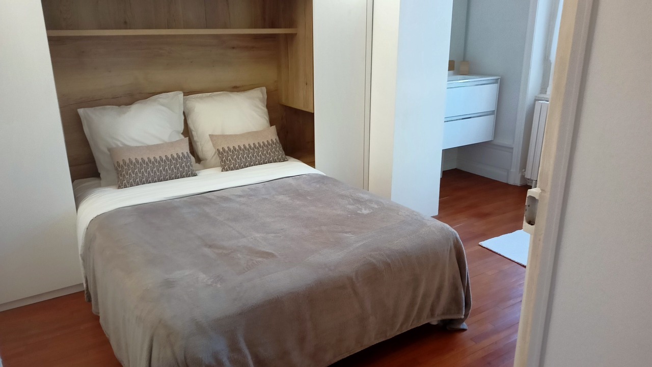 Photo of Others in Auray