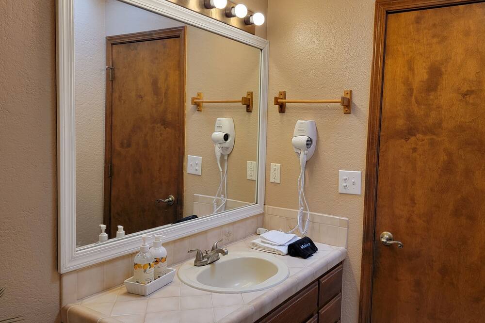 Photo of Bathroom in Sierra Vista