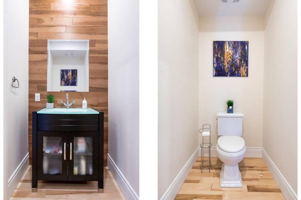 Photo of Bathroom in Saint-Sauveur