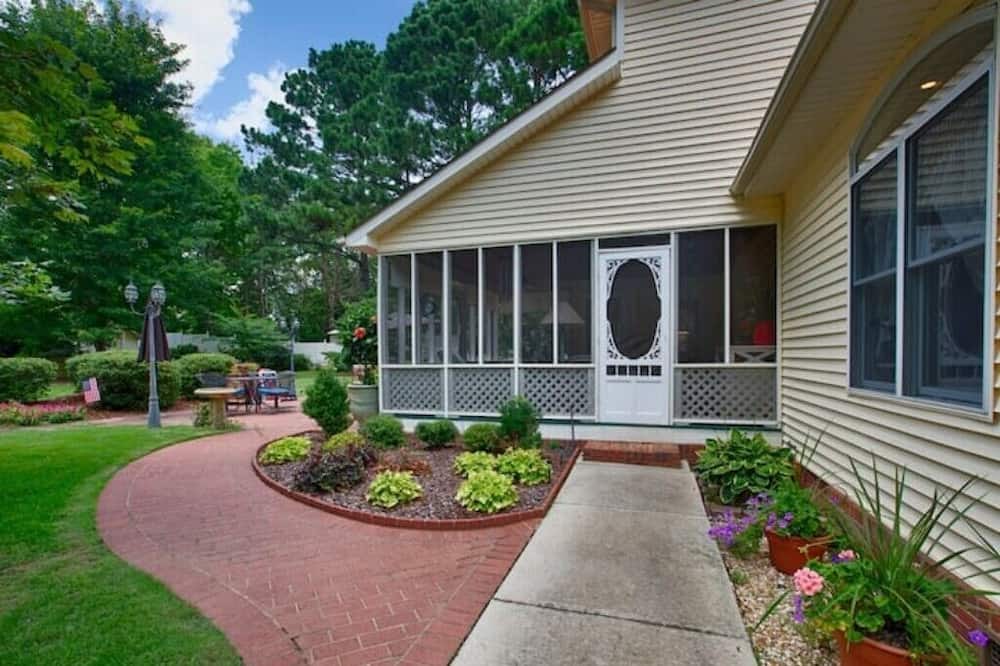 Photo of Outdoor in Brownsboro