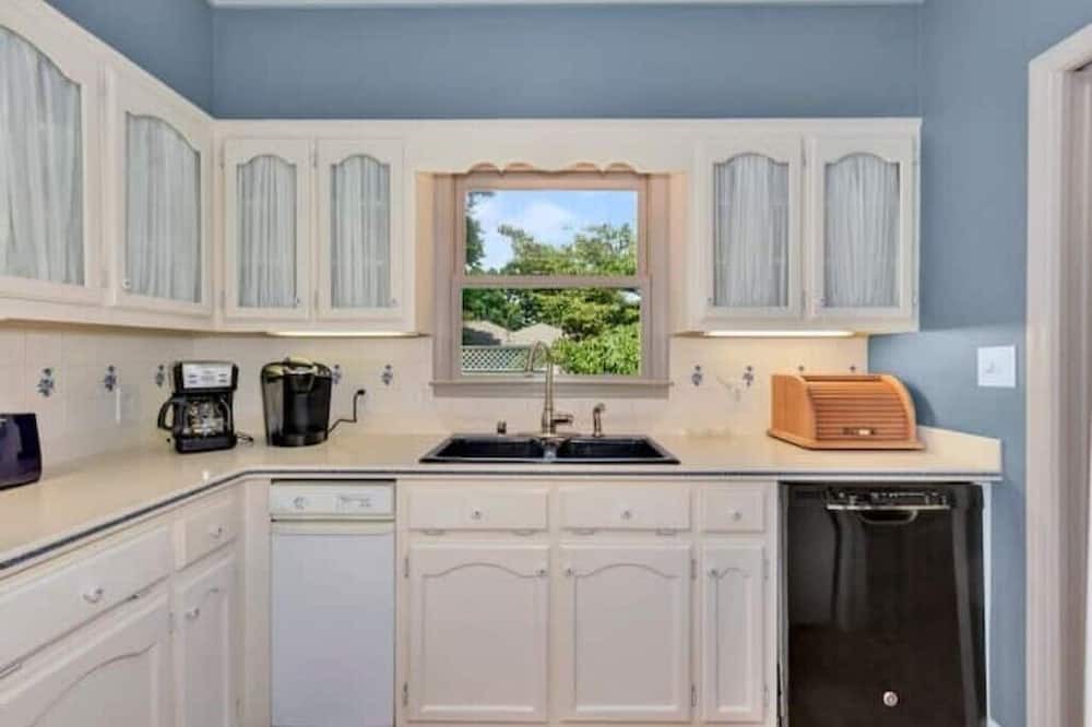 Photo of Kitchen in Brownsboro