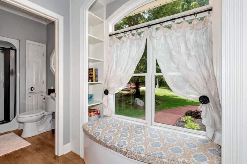 Photo of Others in Brownsboro