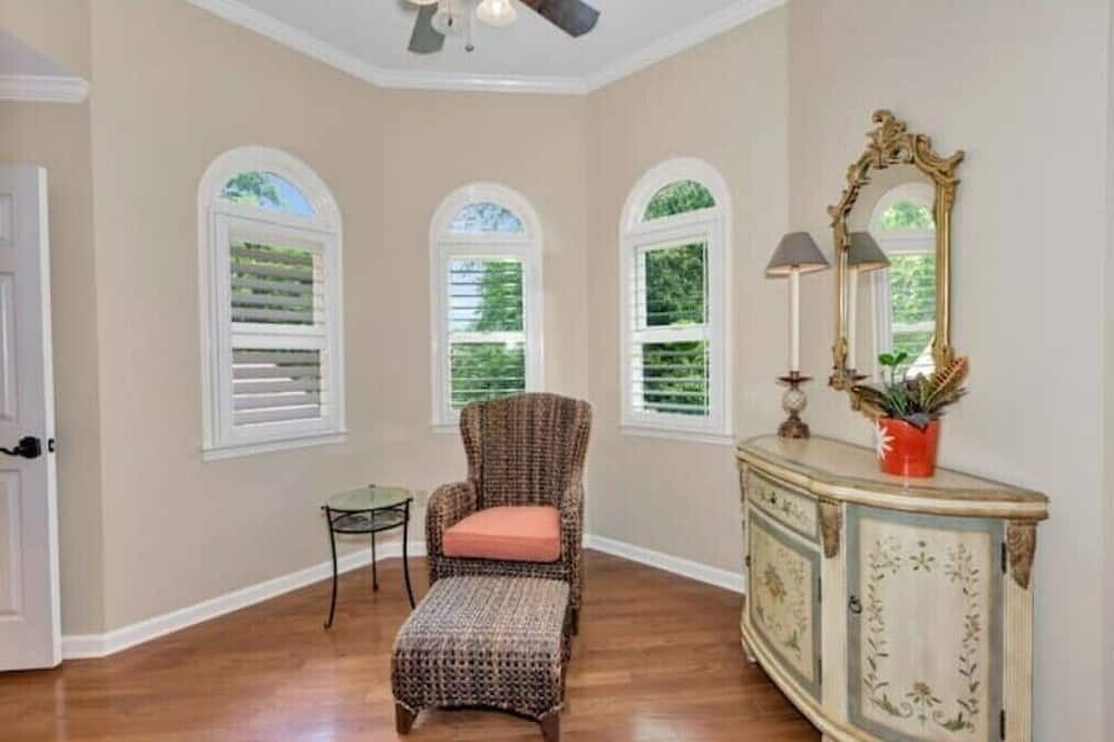 Photo of Others in Brownsboro