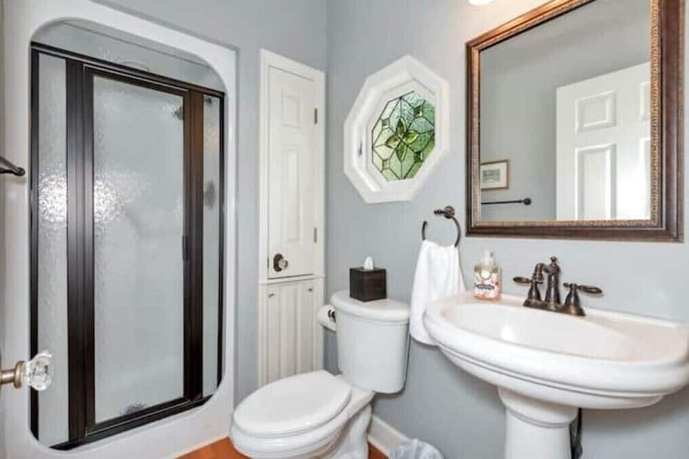 Photo of Bathroom in Brownsboro