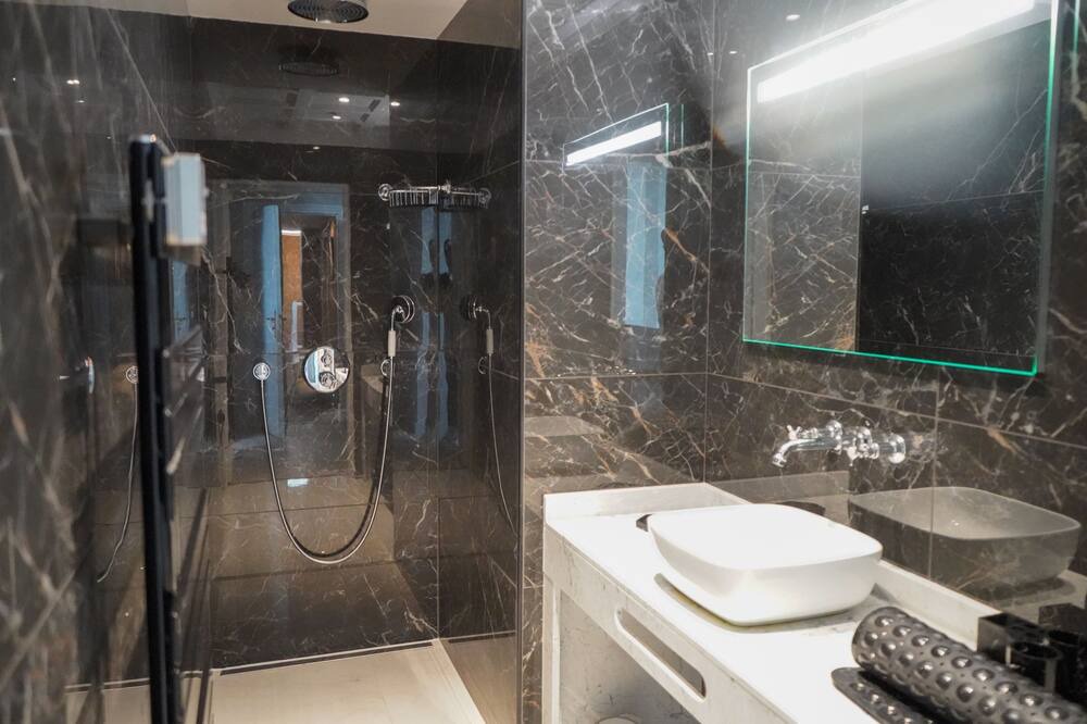 Photo of Bathroom in Terraube