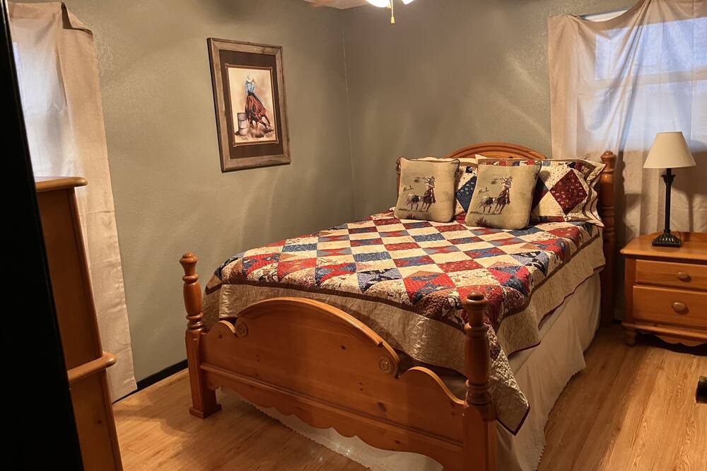 Photo of Bedroom in Robert Lee