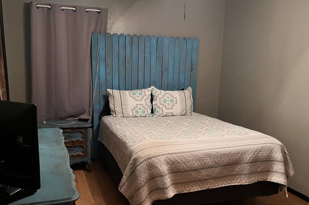 Photo of Bedroom in Robert Lee