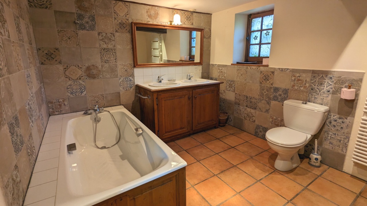 Photo of Bathroom in Urval