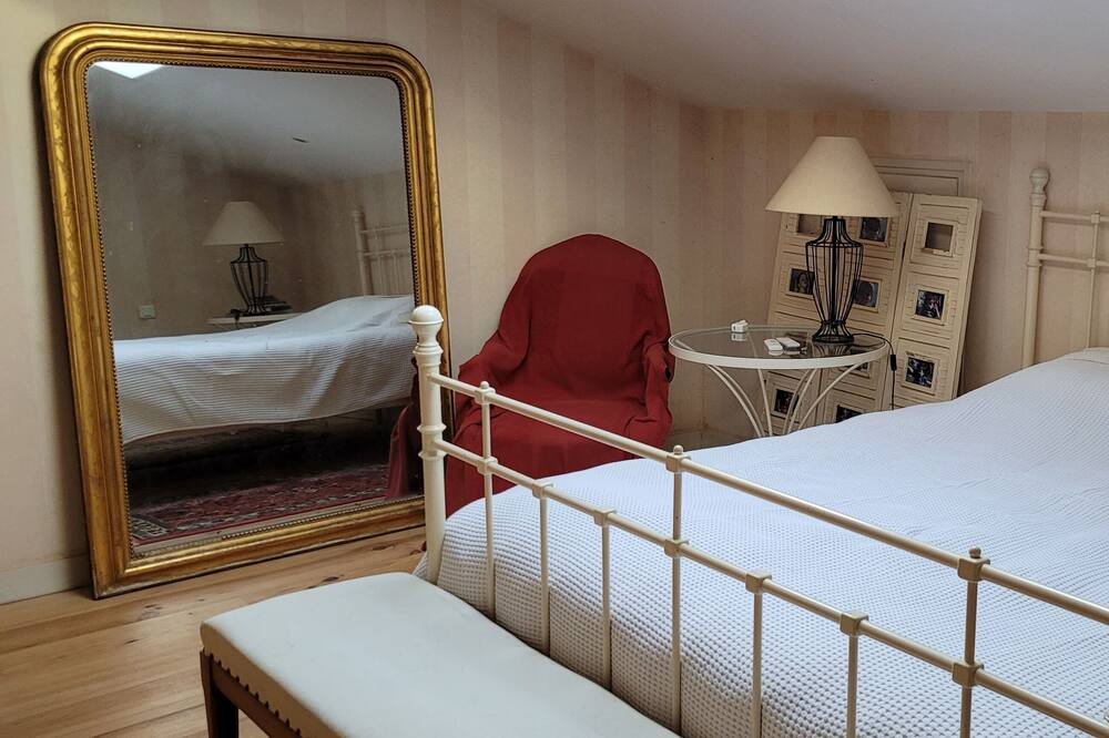 Photo of Bedroom in Dremil-Lafage