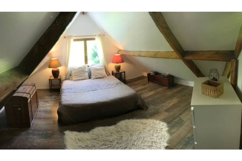 Photo of Bedroom in Saint-Vigor