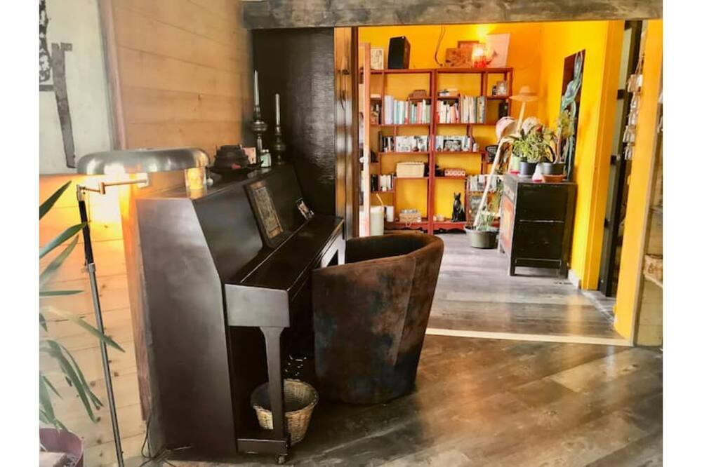 Photo of Others in Saint-Vigor