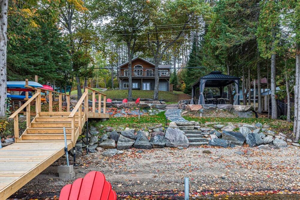 Photo of Outdoor in Algonquin Highlands