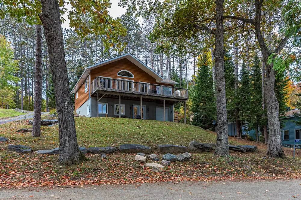 Photo of Outdoor in Algonquin Highlands