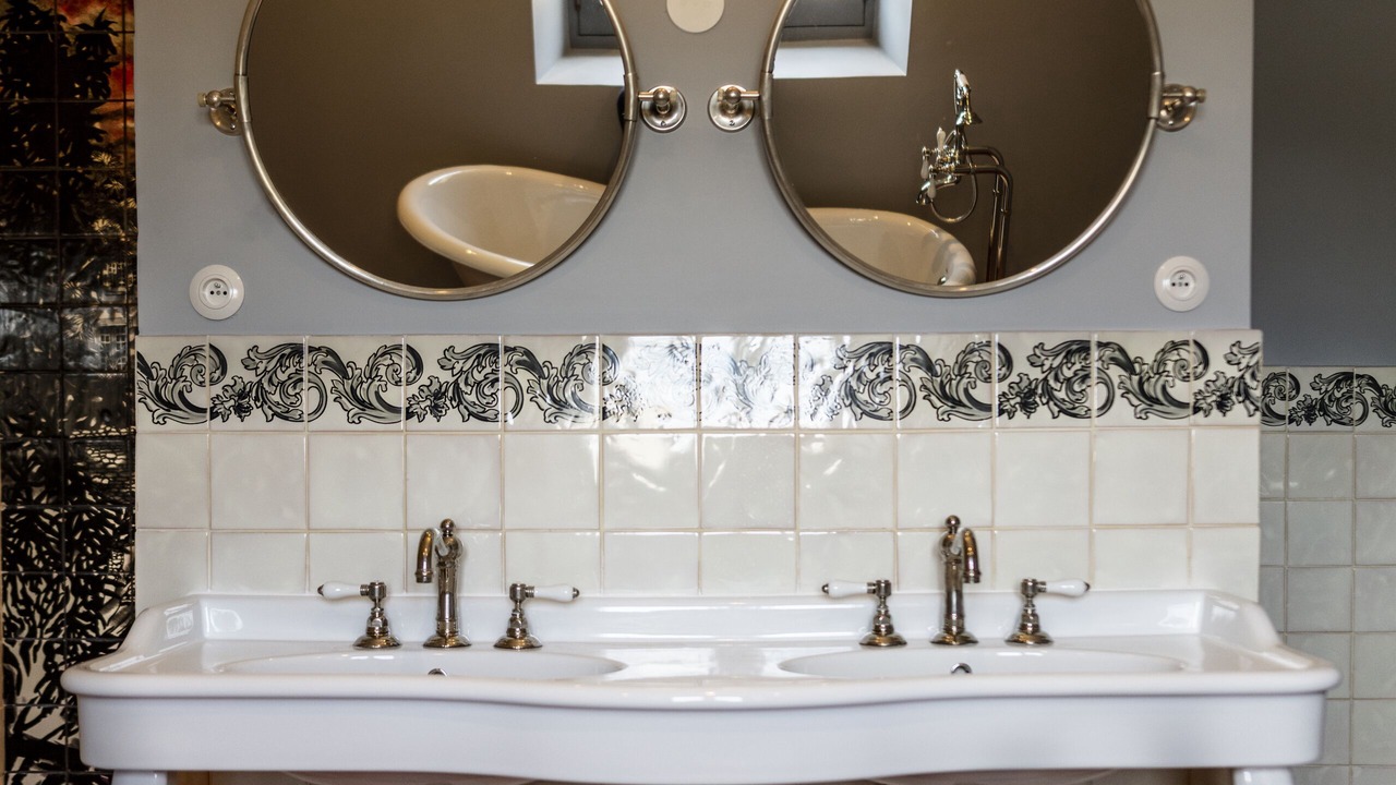 Photo of Bathroom in Collias