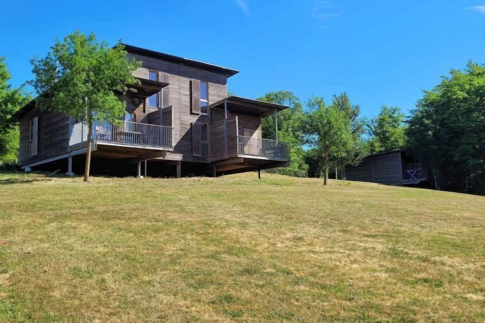 Photo of Outdoor in Eppe-Sauvage