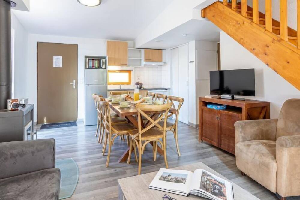 Photo of Livingroom in Eppe-Sauvage