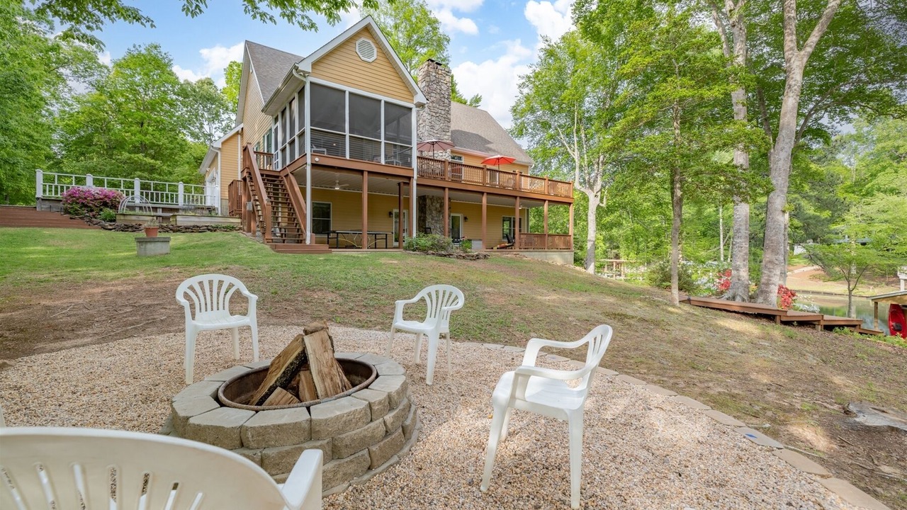 Photo of Outdoor in Bracey