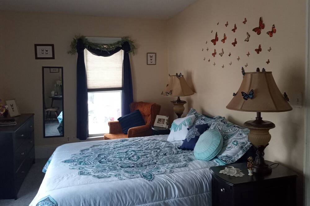 Photo of Bedroom in Trenton
