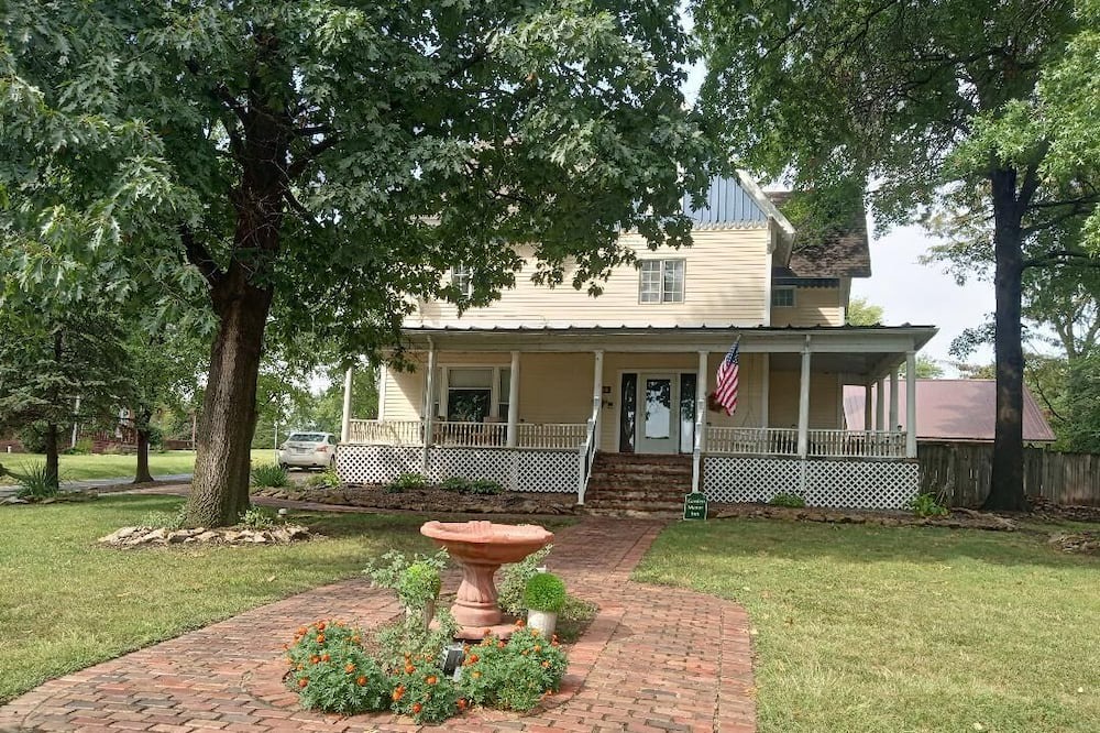 Photo of Outdoor in Trenton