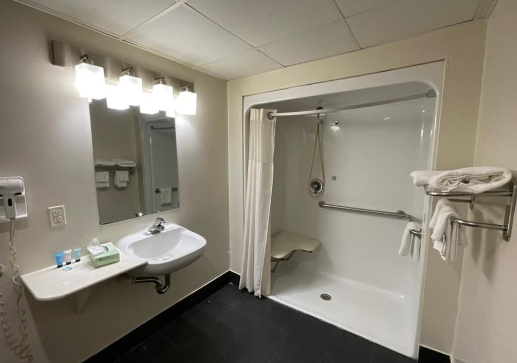 Photo of Bathroom in Pleasantville