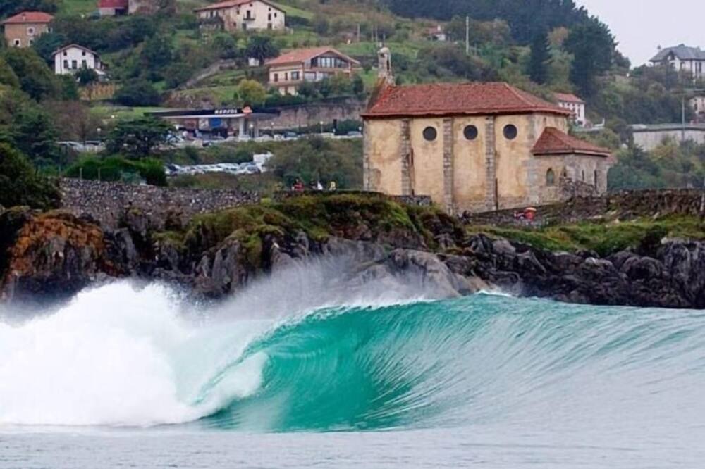 Photo of Others in Mundaka