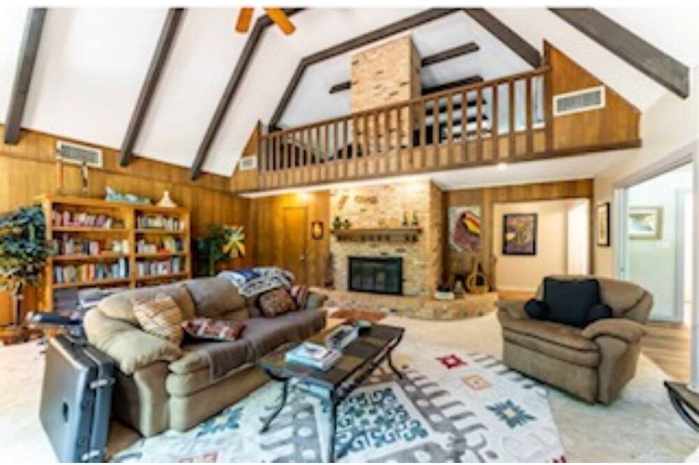 Photo of Livingroom in Gordonville