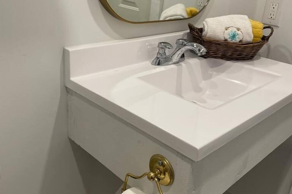 Photo of Bathroom in Caledon