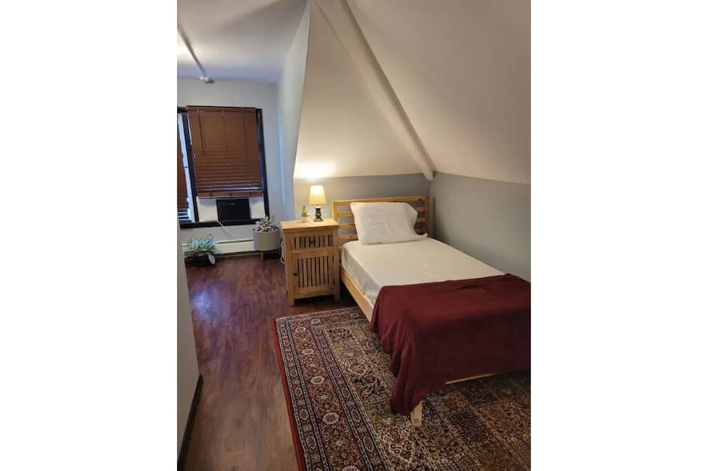 Photo of Bedroom in Middletown