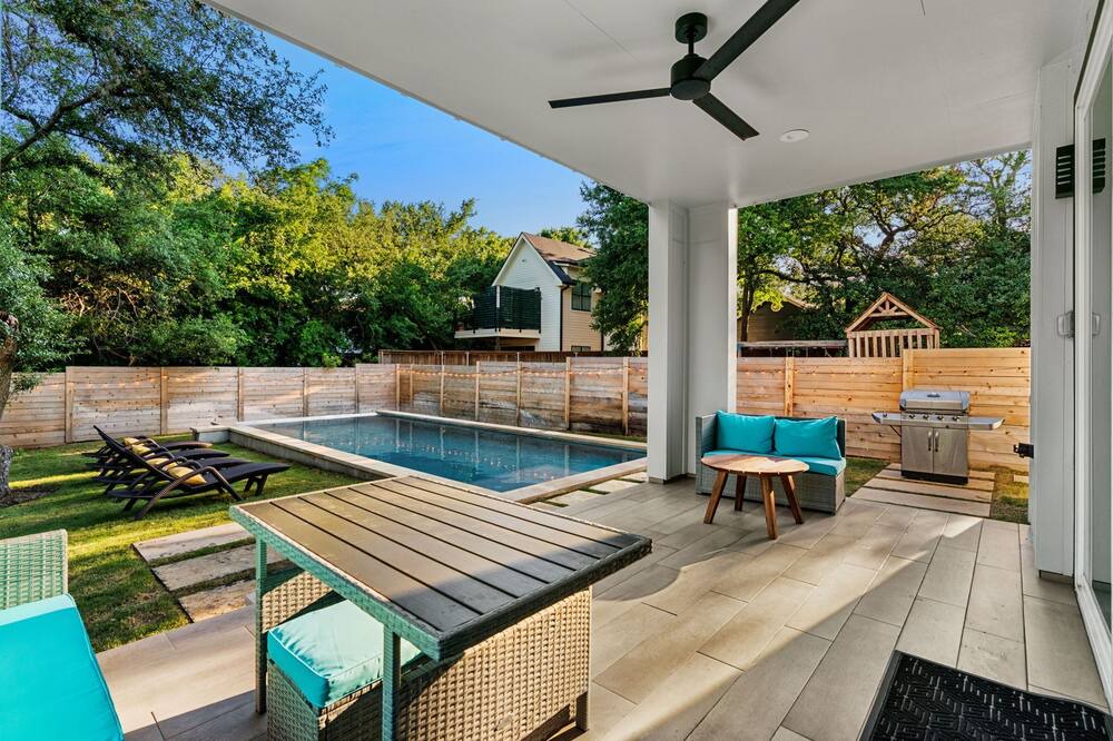 Photo of Outdoor in Rosewood