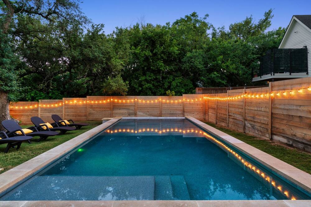 Photo of Outdoor in Rosewood