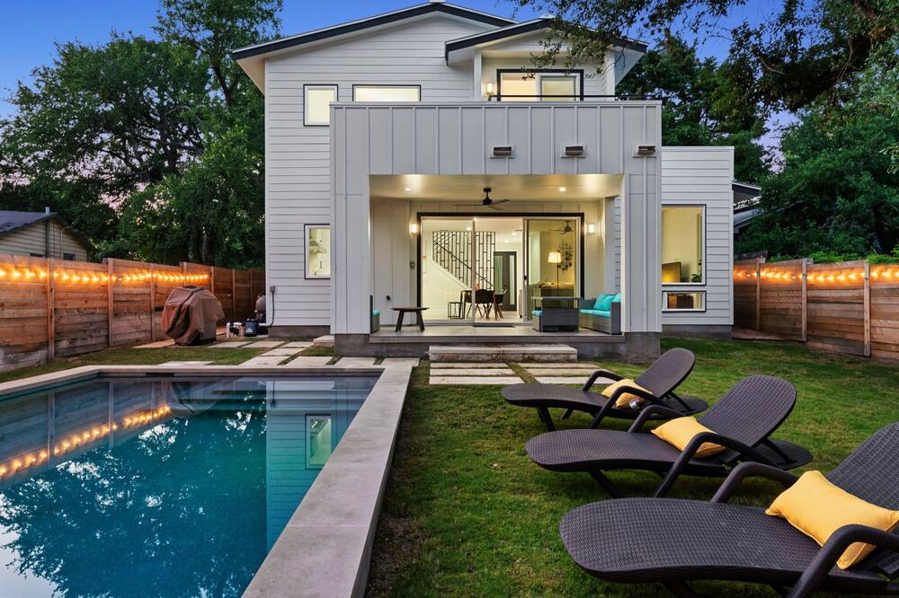 Photo of Outdoor in Rosewood