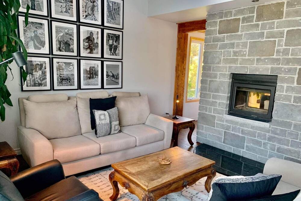 Photo of Livingroom in Lac-Saint-Jean-Est Regional County Municipality