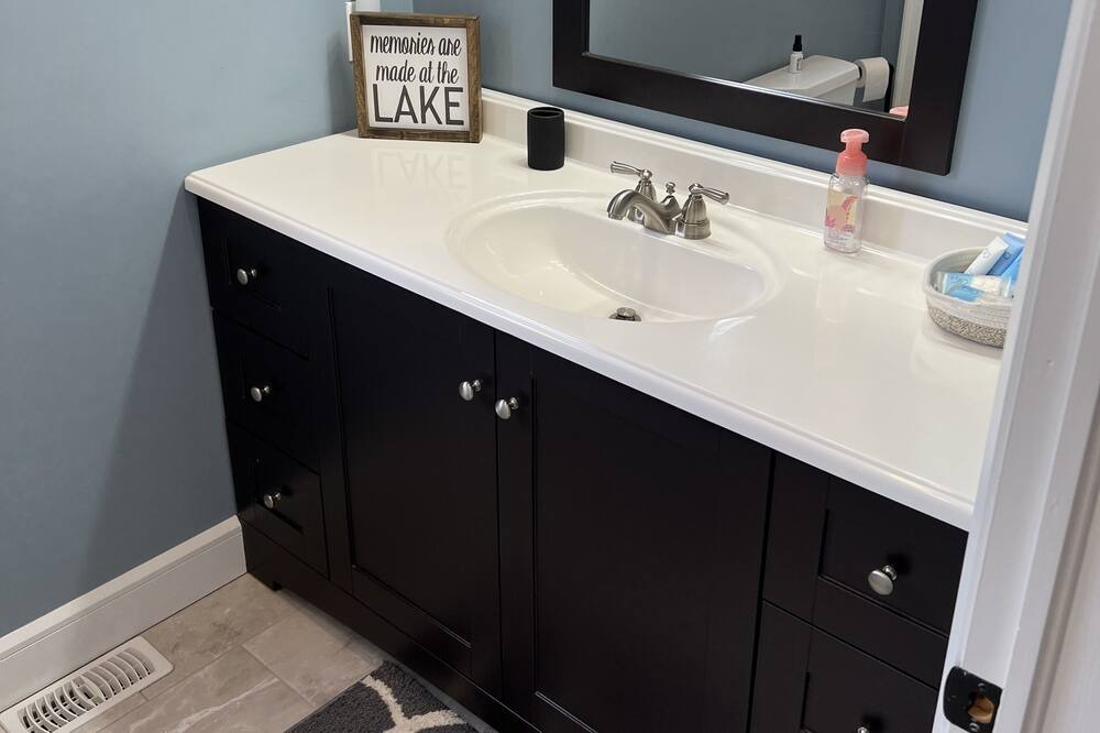 Photo of Bathroom in Bobcaygeon