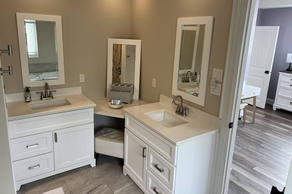 Photo of Bathroom in Bobcaygeon