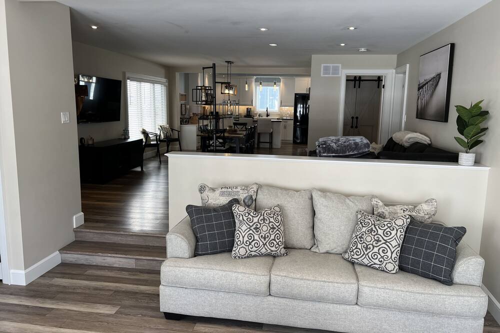 Photo of Livingroom in Bobcaygeon