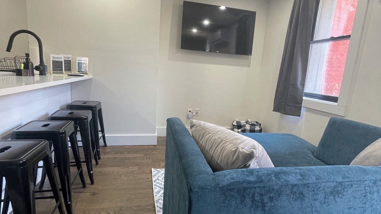 Photo of Livingroom in Brownsville