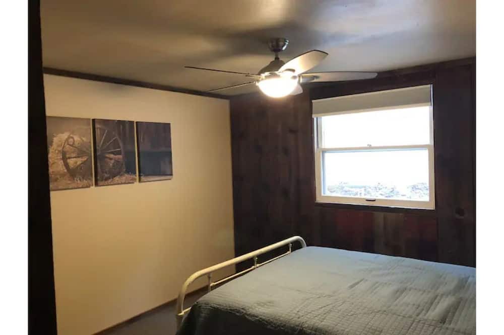 Photo of Bedroom in Days Creek