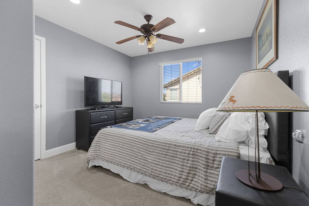 Photo of Bedroom in Lathrop
